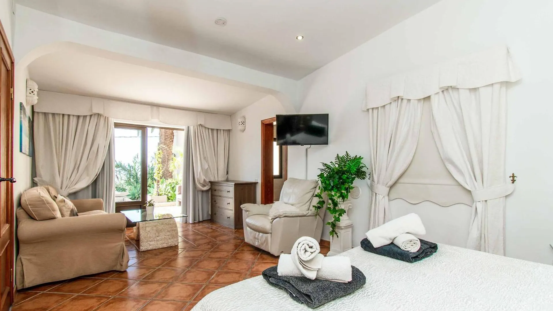 Villa Isabel Sol 阿德耶 西班牙